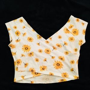 Nollie Cross-Back Crop Top